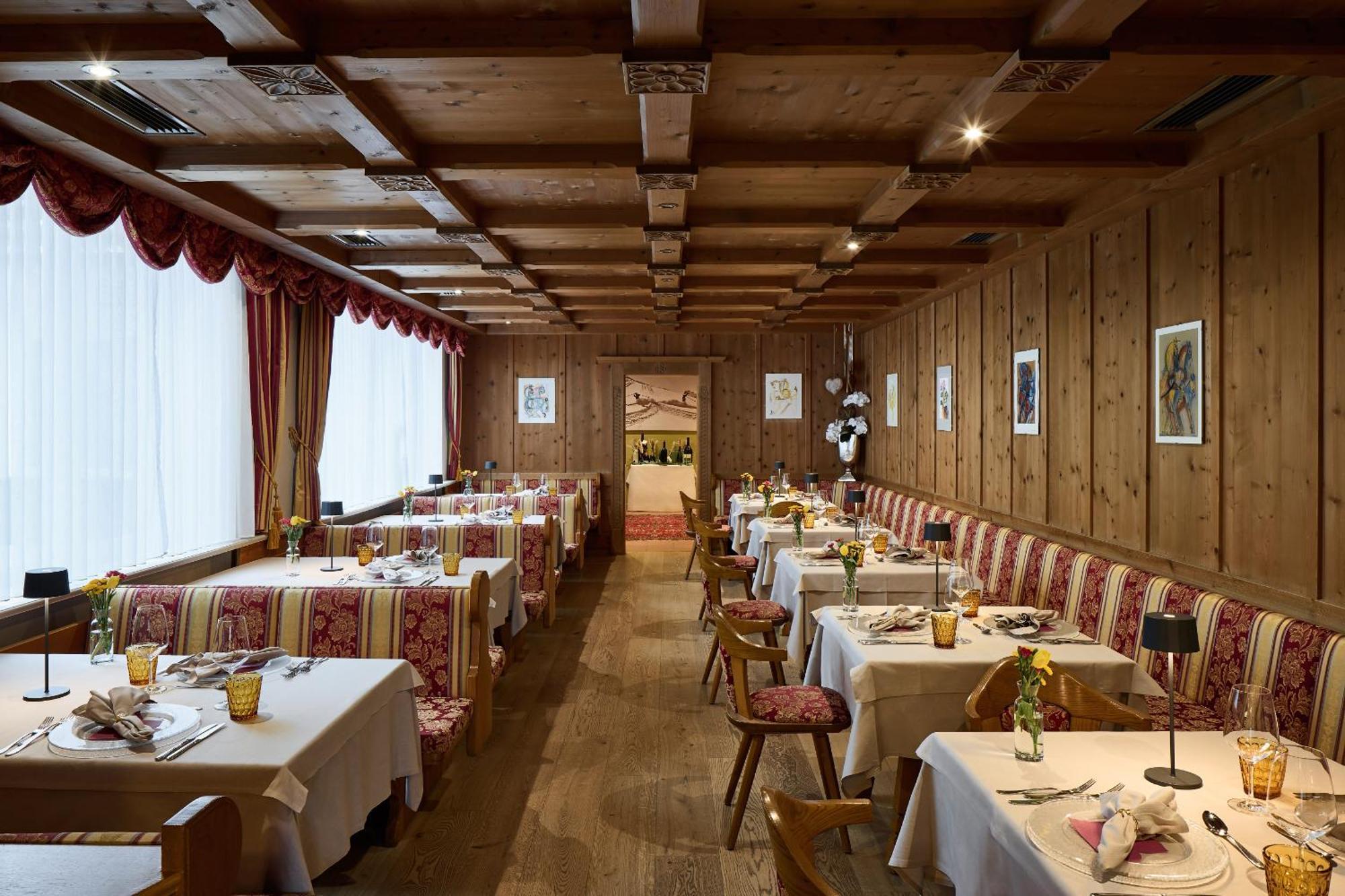 Dolomites Wellness Hotel Savoy 라 비야 외부 사진