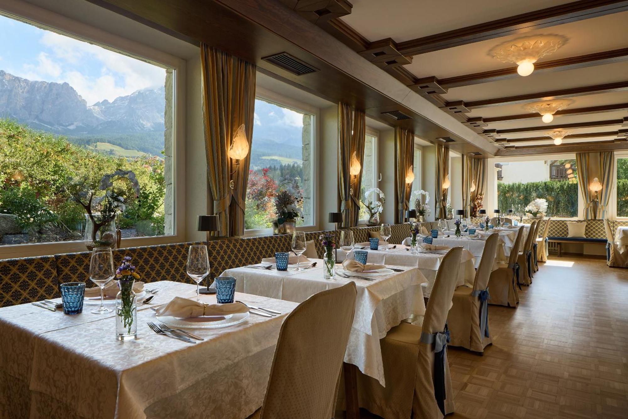 Dolomites Wellness Hotel Savoy 라 비야 외부 사진