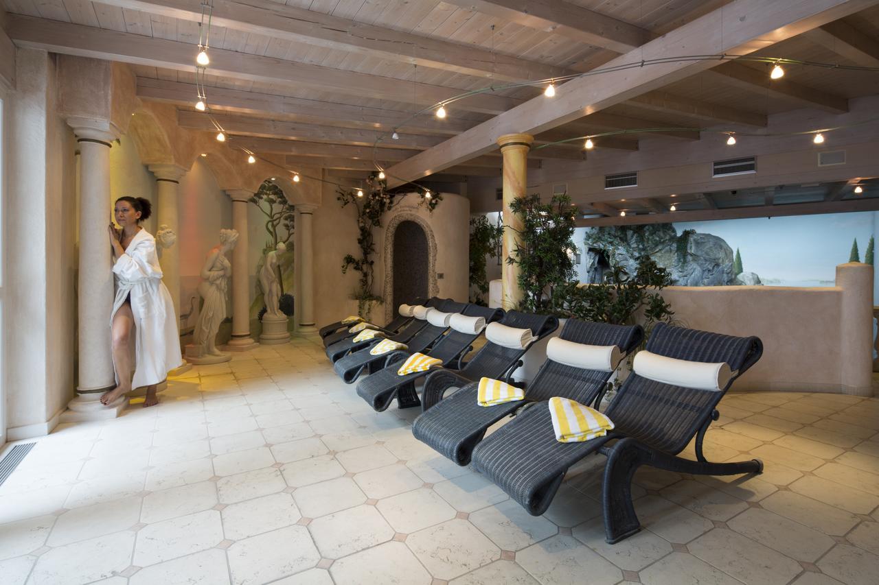 Dolomites Wellness Hotel Savoy 라 비야 외부 사진